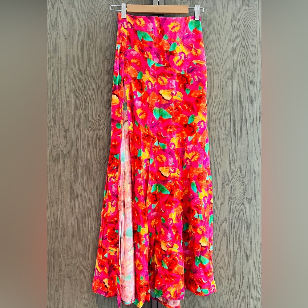 Pink Maxi Pencil Skirt with Slit for Resort Wear